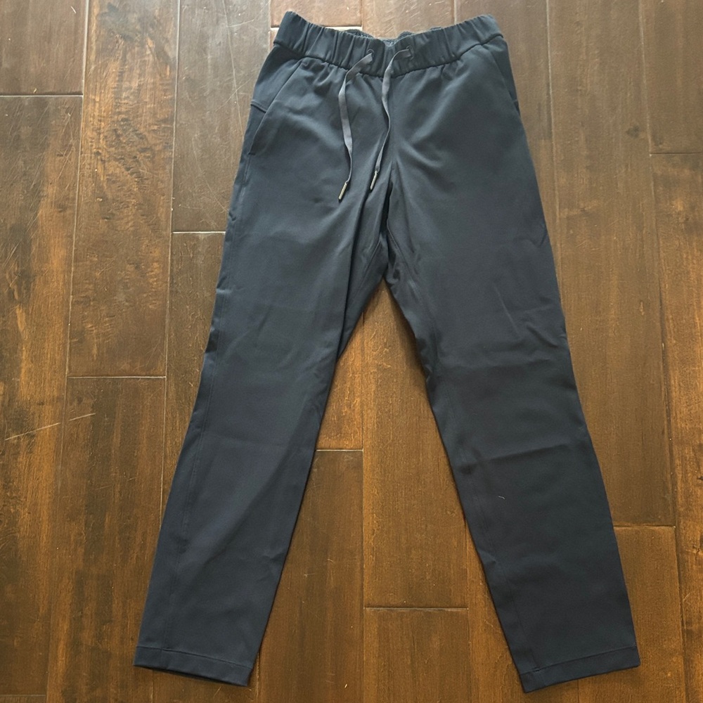 Lululemon On the Fly Luxtreme Pants 2 Navy